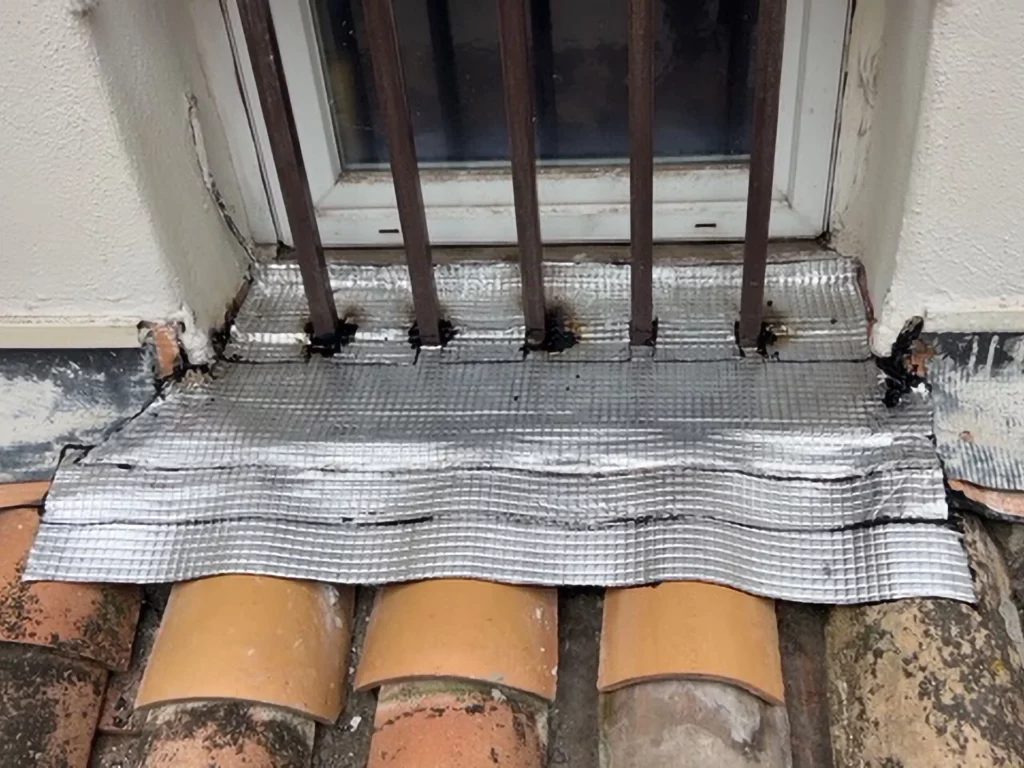 réparation d'une infiltration d'eau dans une toiture à Avignon